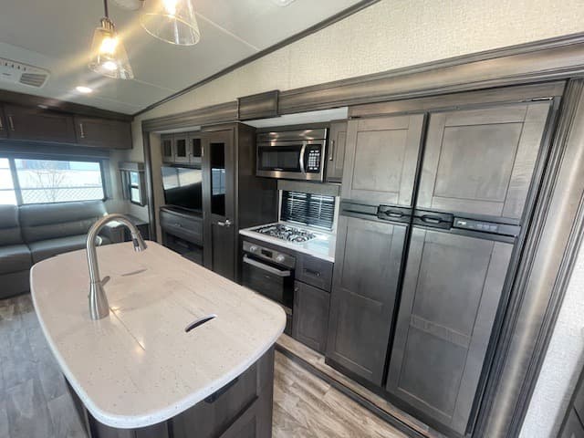 2022 Grand Design 2022 Grand Design Reflection - thumbnail 4