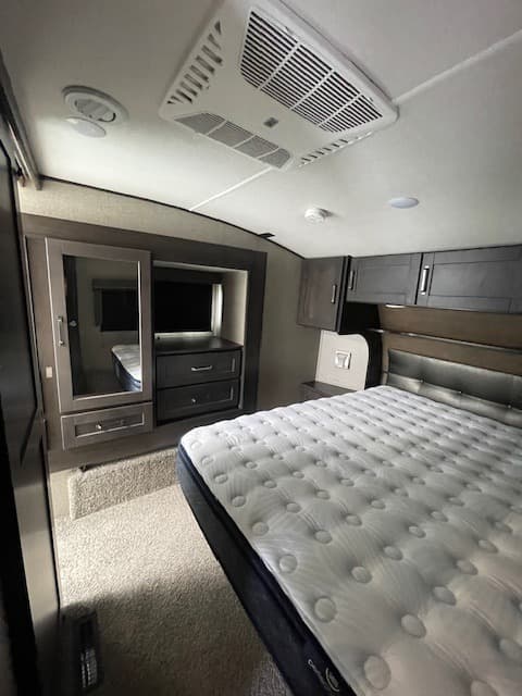 2022 Grand Design 2022 Grand Design Reflection - thumbnail 13