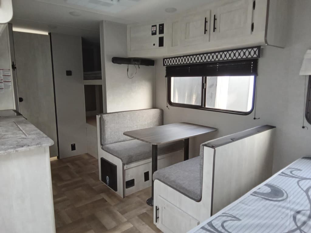 2022 Forest River 2022 Forest River Shasta - thumbnail 7