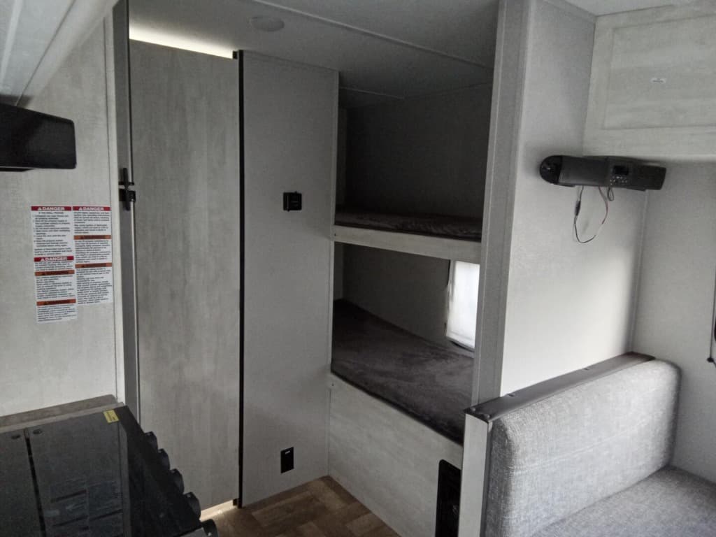 2022 Forest River 2022 Forest River Shasta - thumbnail 9