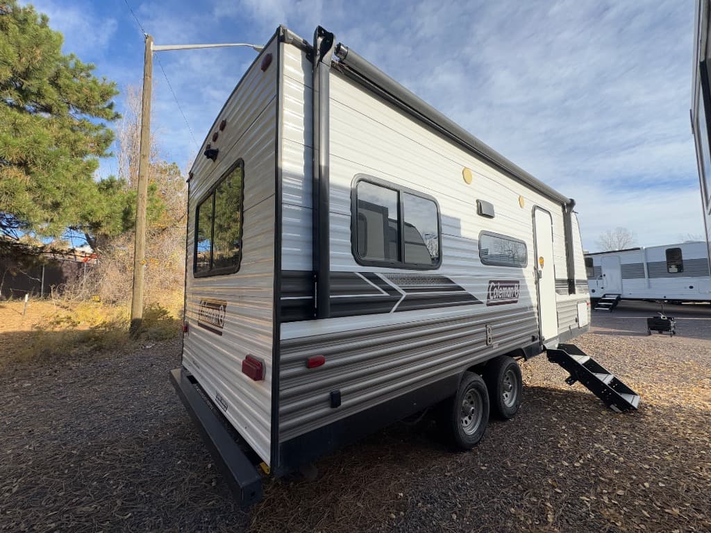 2022 Dutchmen 2022 Dutchmen Coleman Lantern LT Series - thumbnail 4