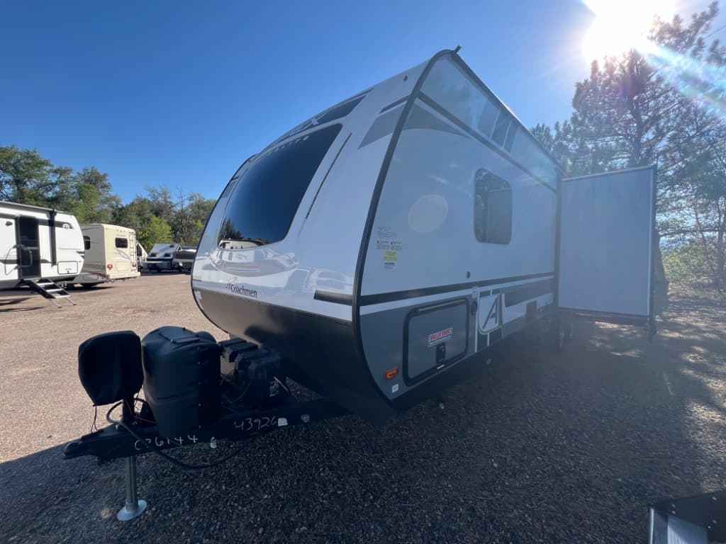 2022 Coachmen 2022 Coachmen Apex Ultra-Lite - thumbnail 3