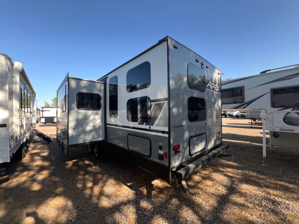 2022 Coachmen 2022 Coachmen Apex Ultra-Lite - thumbnail 4