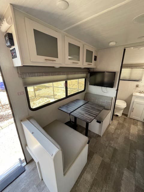 2022 Forest River 2022 Forest River R-Pod - thumbnail 6