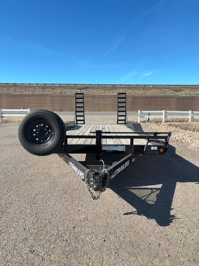 2023 PJ Trailers 2023 PJ Trailers 6" Channel Super-Wide - thumbnail 2