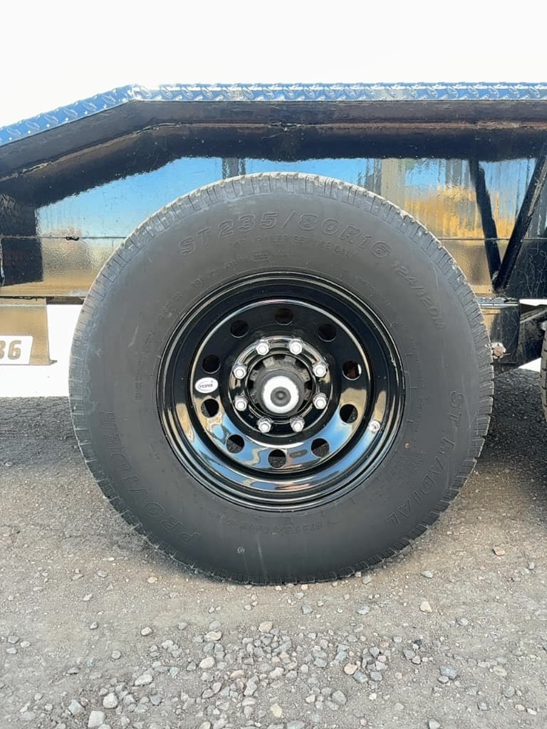 2023 PJ Trailers 2023 PJ Trailers 6" Channel Super-Wide - thumbnail 11