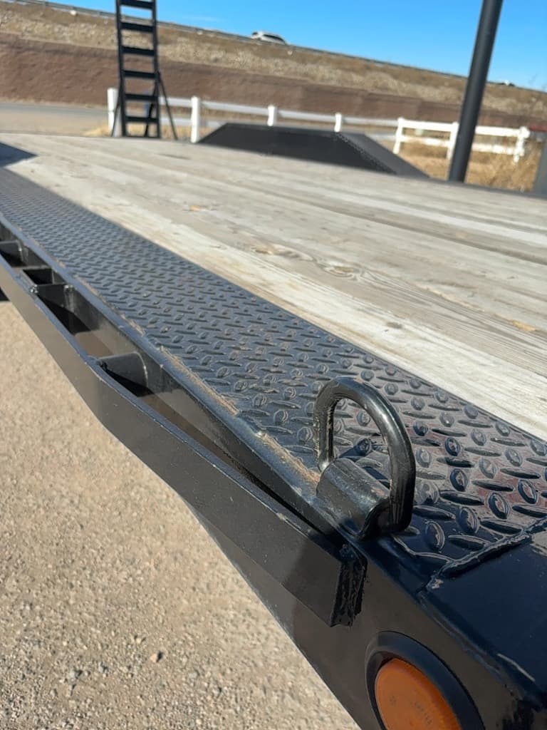 2023 PJ Trailers 2023 PJ Trailers 6" Channel Super-Wide - thumbnail 19