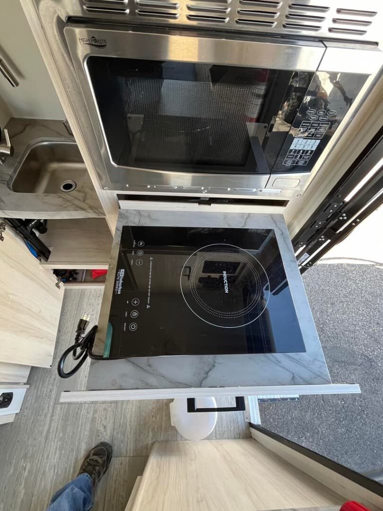 2023 Winnebago 2023 Winnebago Hike 100 FLX - thumbnail 18