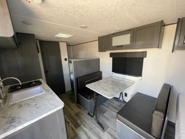 2023 Dutchmen 2023 Dutchmen Aspen Trail - thumbnail 4