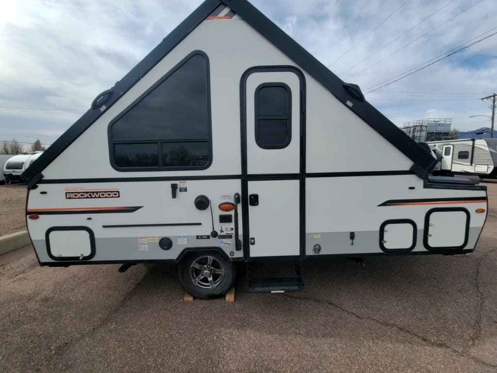 2023 Rockwood Hard Side Series A122S
