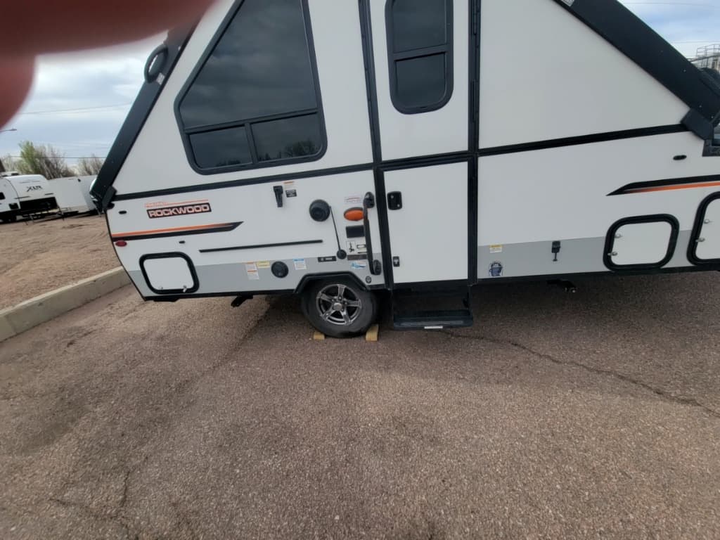 2023 Rockwood 2023 Rockwood Hard Side Series - thumbnail 3