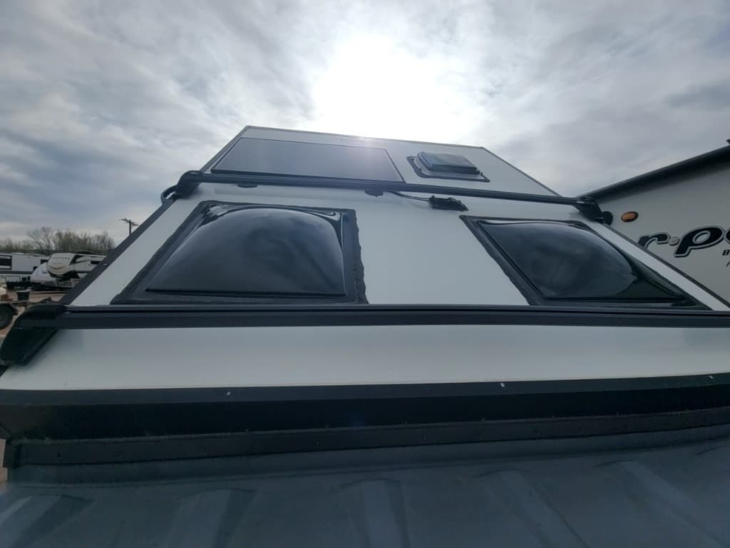 2023 Rockwood 2023 Rockwood Hard Side Series - thumbnail 5