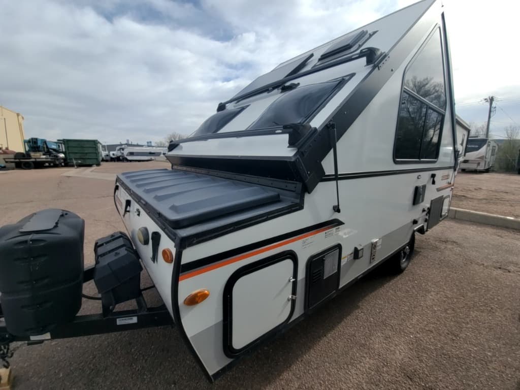 2023 Rockwood 2023 Rockwood Hard Side Series - thumbnail 8