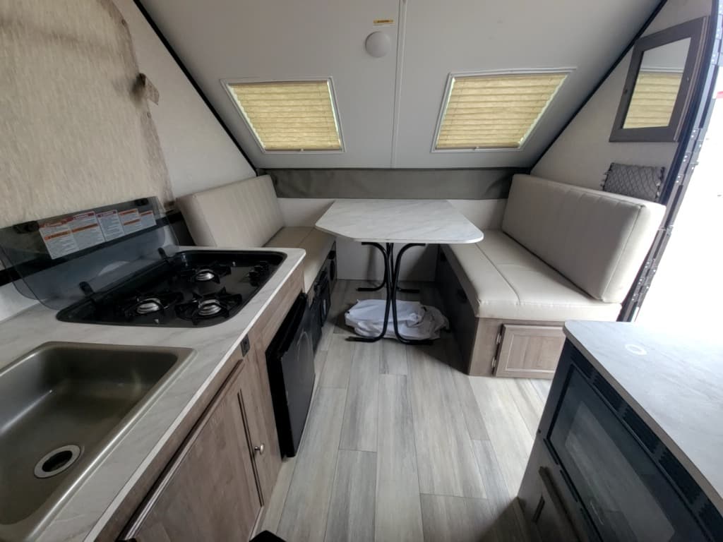 2023 Rockwood 2023 Rockwood Hard Side Series - thumbnail 24