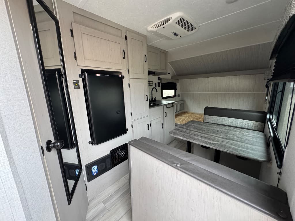 2023 Coachmen 2023 Coachmen Clipper - thumbnail 6