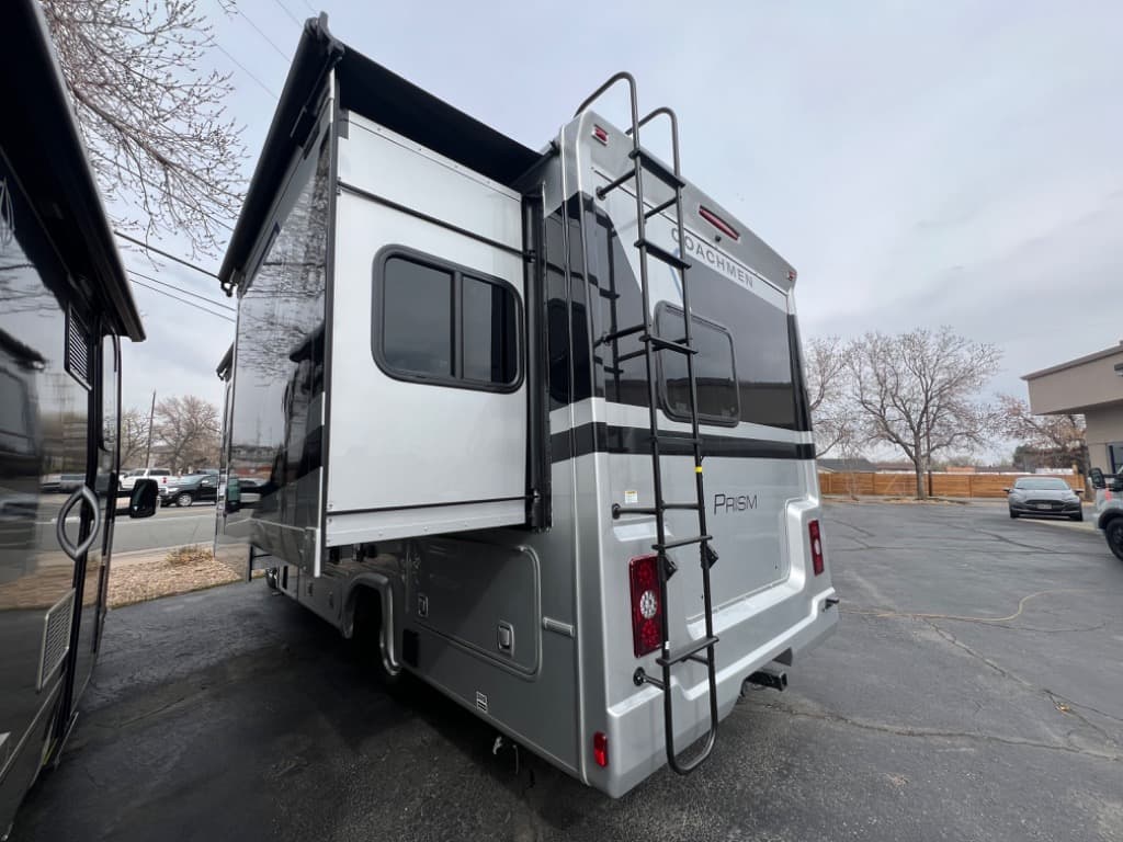2025 Coachmen 2025 Coachmen Prism Select - thumbnail 4