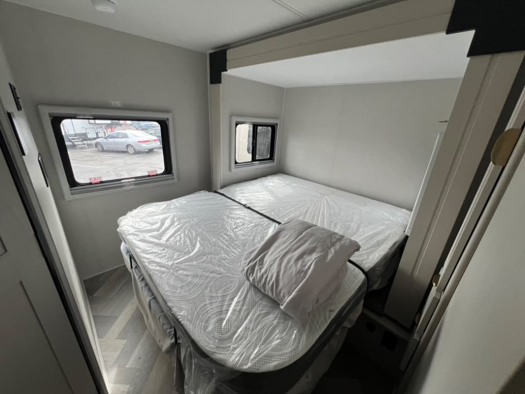 2025 Coachmen 2025 Coachmen Prism Select - thumbnail 8