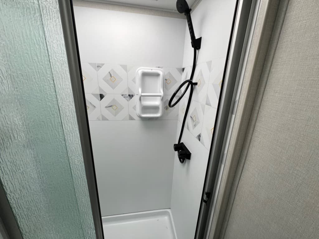 2025 Coachmen 2025 Coachmen Prism Select - thumbnail 10