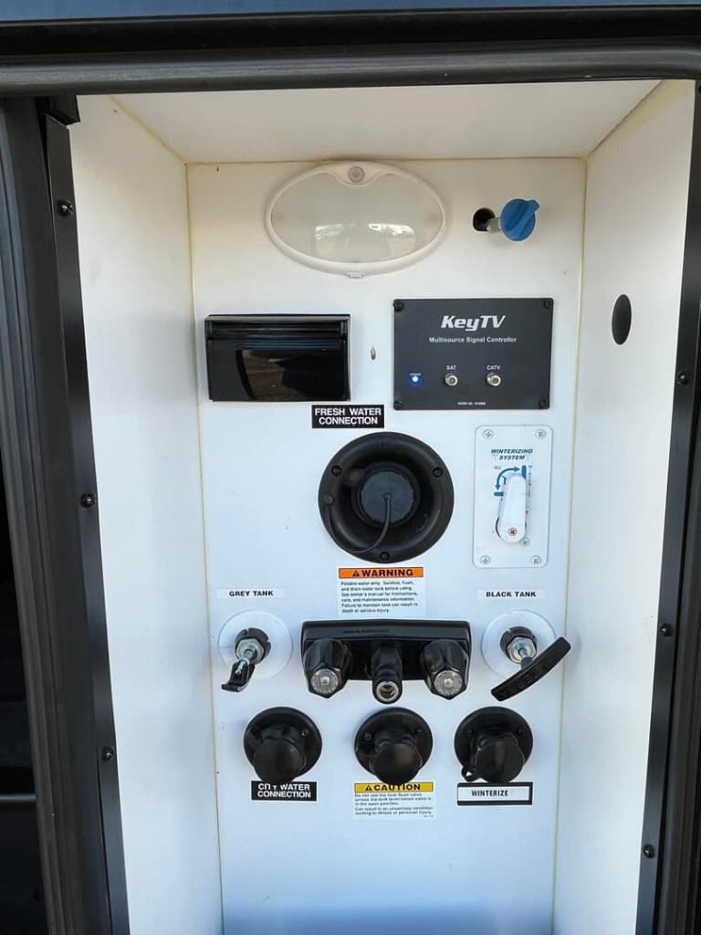 2023 Dutchmen 2023 Dutchmen Triton - thumbnail 8