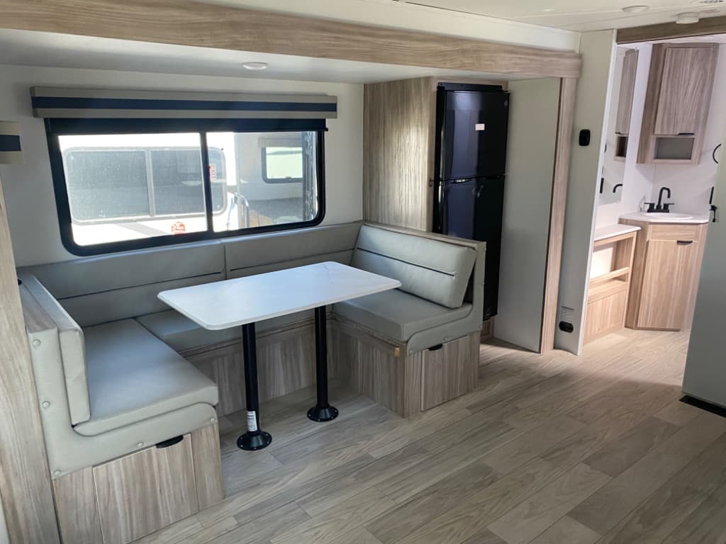 2024 Winnebago 2024 Winnebago Access - thumbnail 6