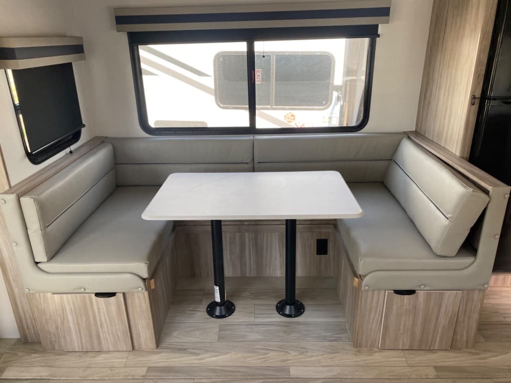 2024 Winnebago 2024 Winnebago Access - thumbnail 11