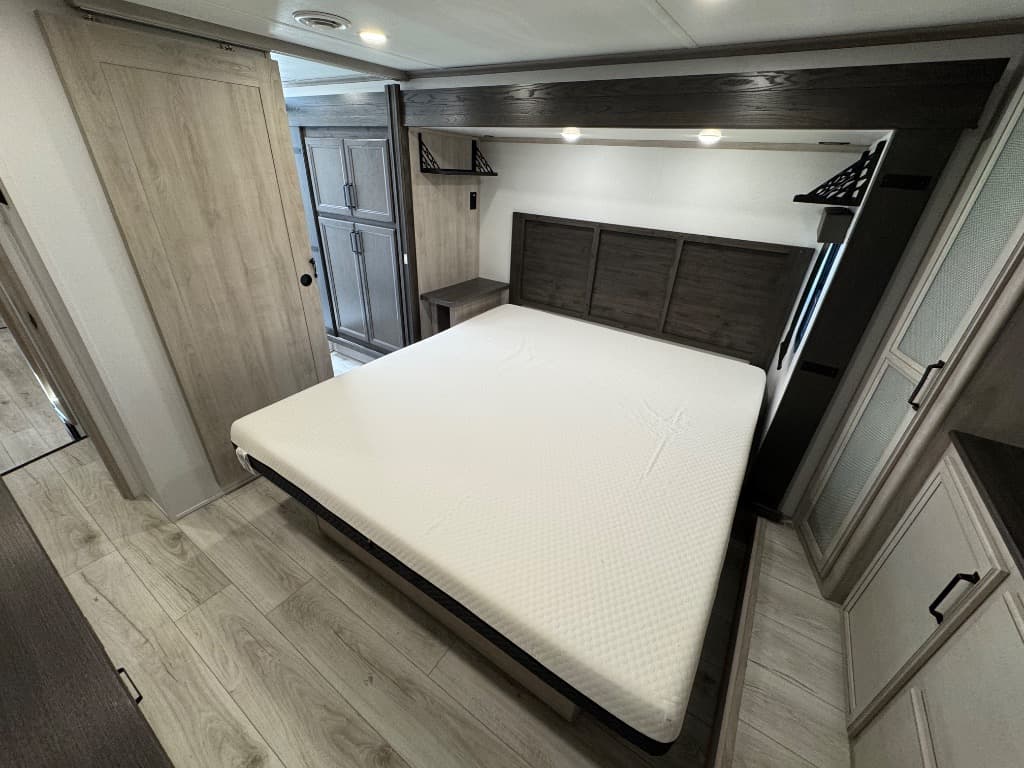 2024 Keystone RV 2024 Keystone RV Montana High Country - thumbnail 25