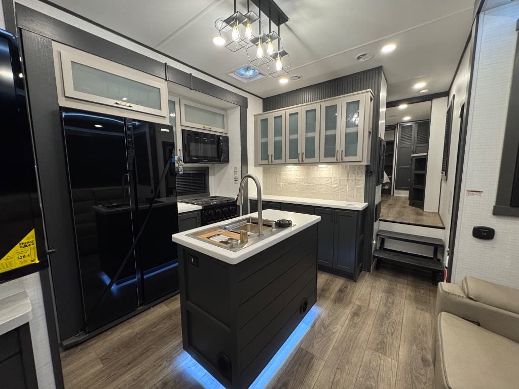 2024 Forest River 2024 Forest River XLR Nitro - thumbnail 6