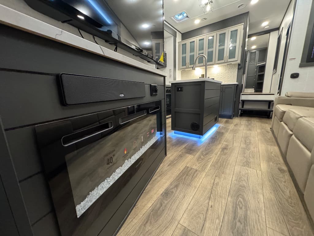 2024 Forest River 2024 Forest River XLR Nitro - thumbnail 21