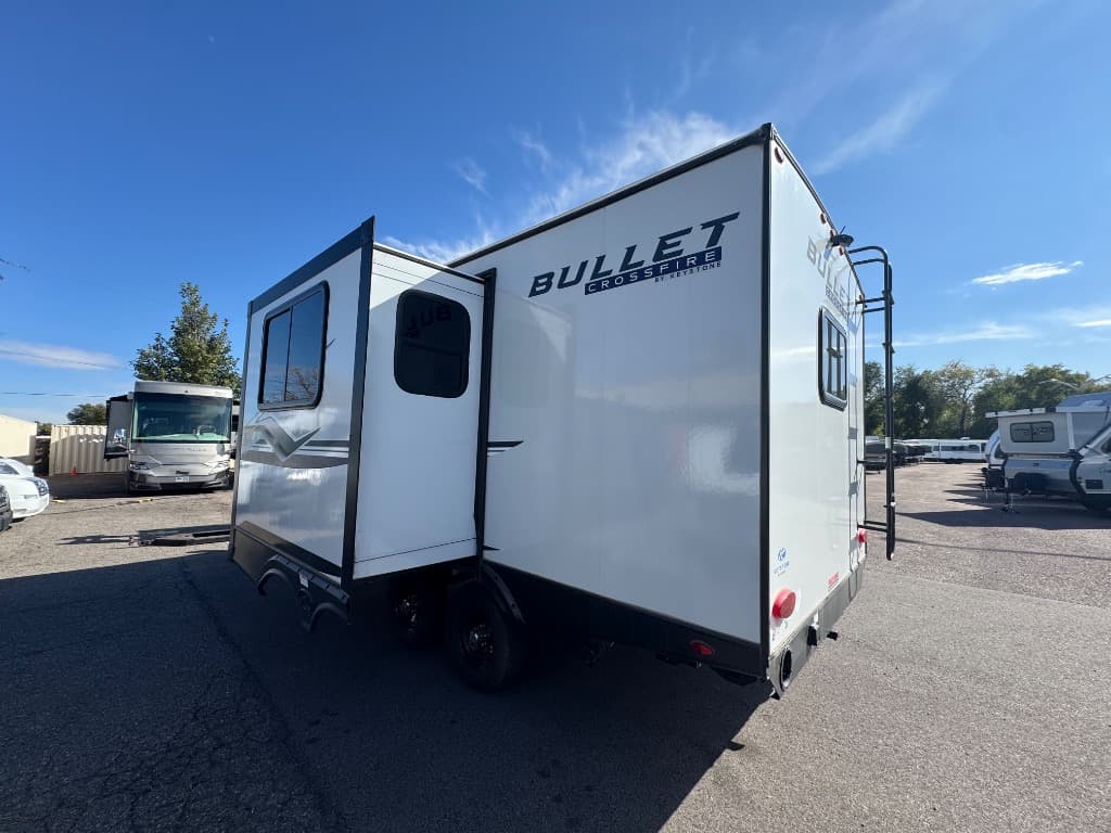 2024 Keystone 2024 Keystone Bullet Crossfire - thumbnail 4