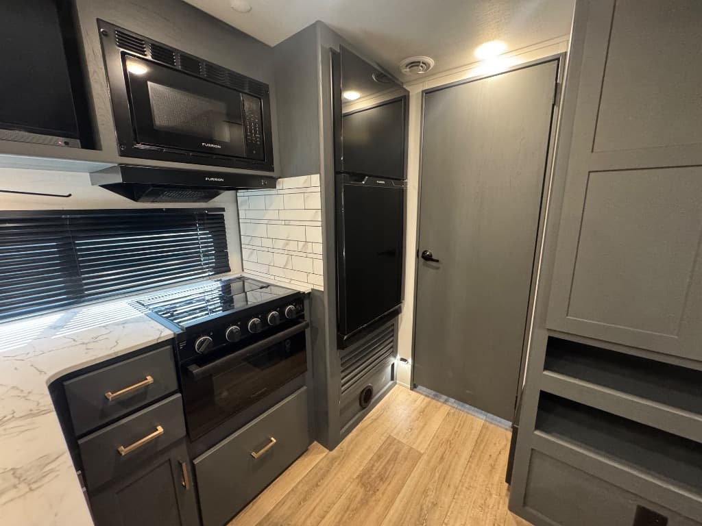 2024 Keystone 2024 Keystone Bullet Crossfire - thumbnail 14