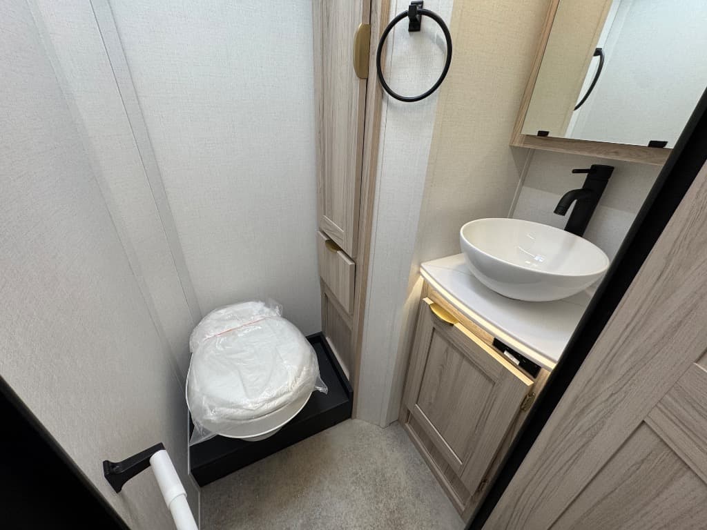 2026 Coachmen RV 2026 Coachmen RV Prism Select - thumbnail 15