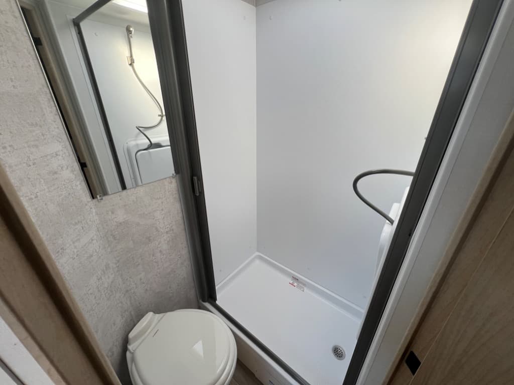 2025 Winnebago 2025 Winnebago Micro Minnie - thumbnail 8