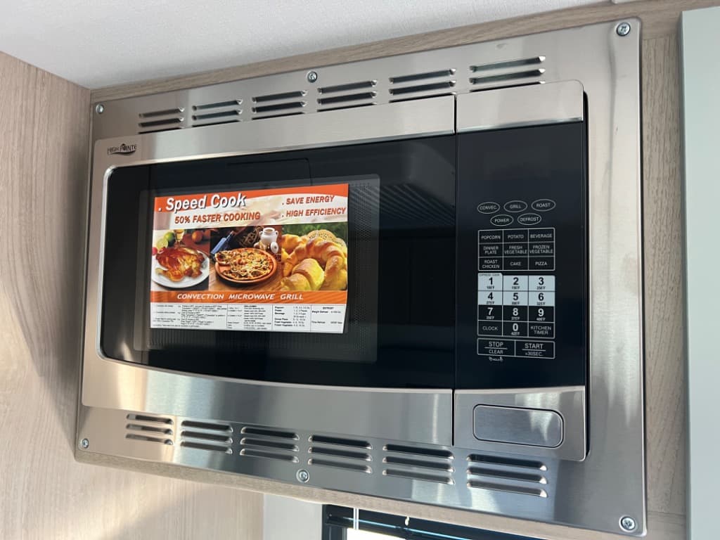 2025 Winnebago 2025 Winnebago Micro Minnie - thumbnail 11