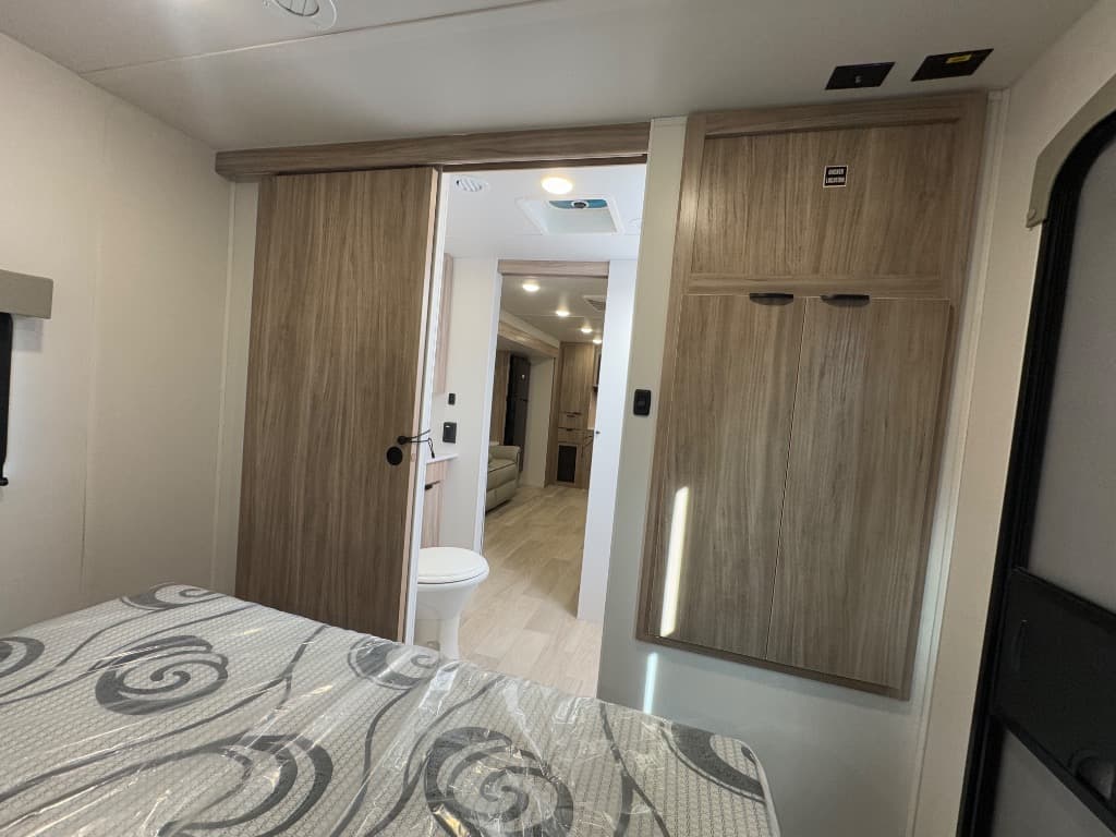 2025 Winnebago 2025 Winnebago Access - thumbnail 22