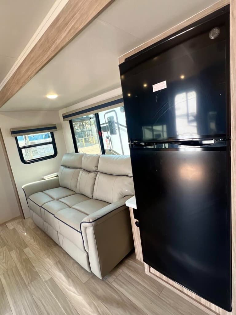 2025 Winnebago 2025 Winnebago Access - thumbnail 22