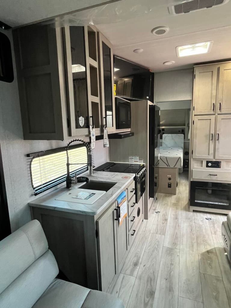 2025 East to West 2025 East to West Alta - thumbnail 10