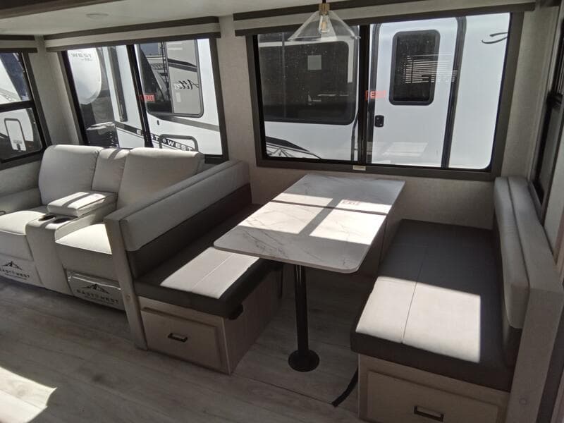 2025 East to West 2025 East to West Alta - thumbnail 14