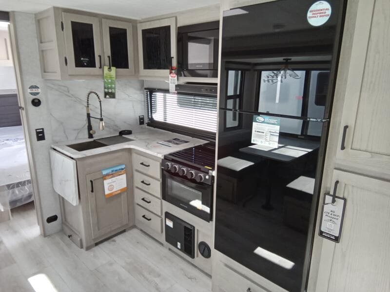 2025 East to West 2025 East to West Alta - thumbnail 15