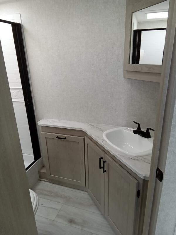 2025 East to West 2025 East to West Alta - thumbnail 20