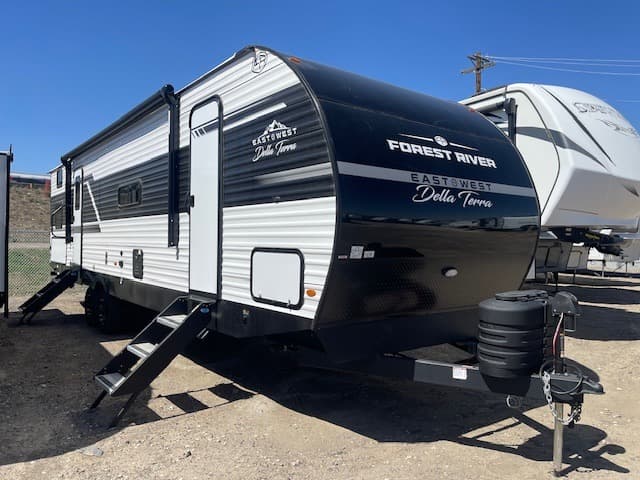 2025 East to West Della Terra 312BH