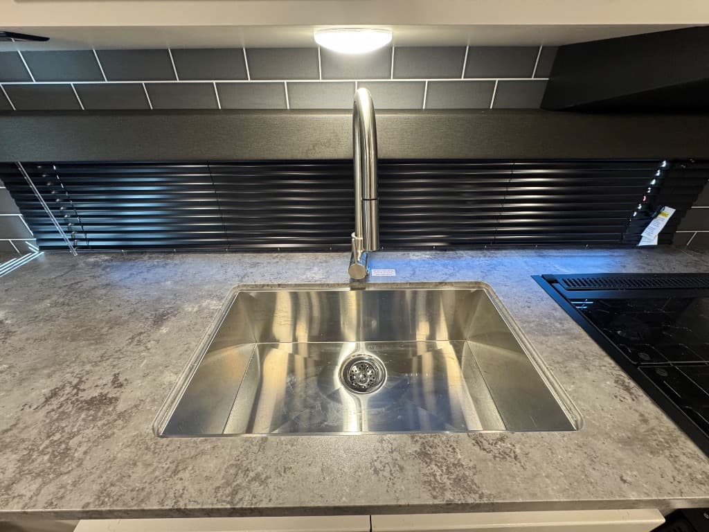 2025 Keystone RV 2025 Keystone RV Cougar Half-Ton - thumbnail 14