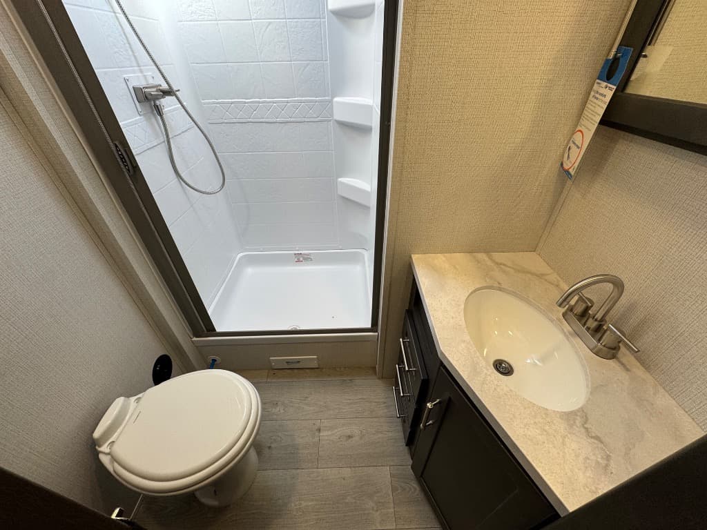 2025 Keystone RV 2025 Keystone RV Cougar Half-Ton - thumbnail 20