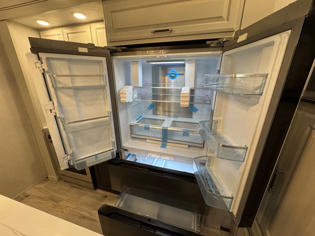 2025 Keystone RV 2025 Keystone RV Alpine - thumbnail 7