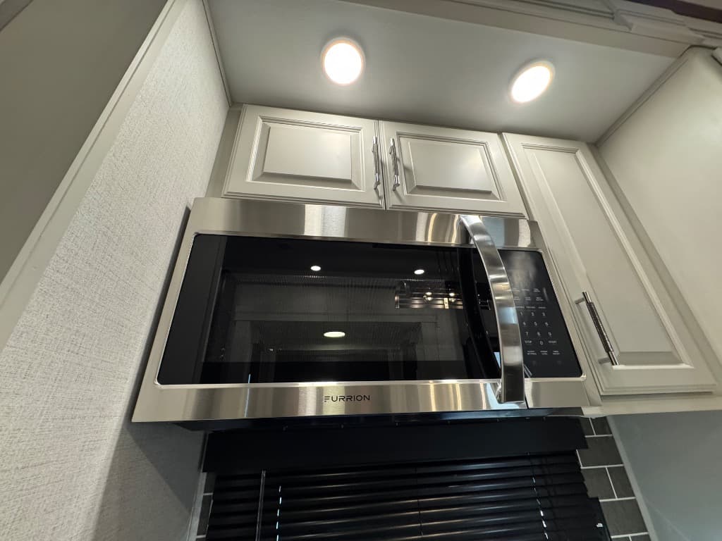 2025 Keystone RV 2025 Keystone RV Alpine - thumbnail 12