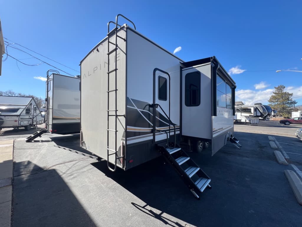 2025 Keystone RV 2025 Keystone RV Alpine - thumbnail 5