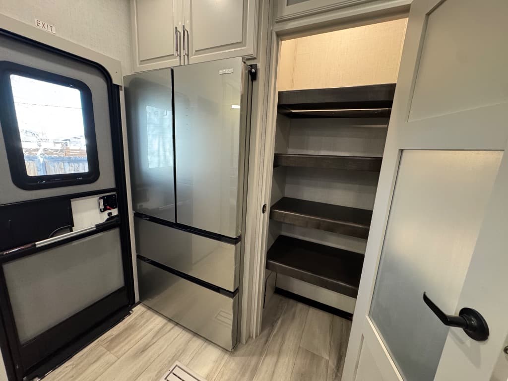 2025 Keystone RV 2025 Keystone RV Alpine - thumbnail 20