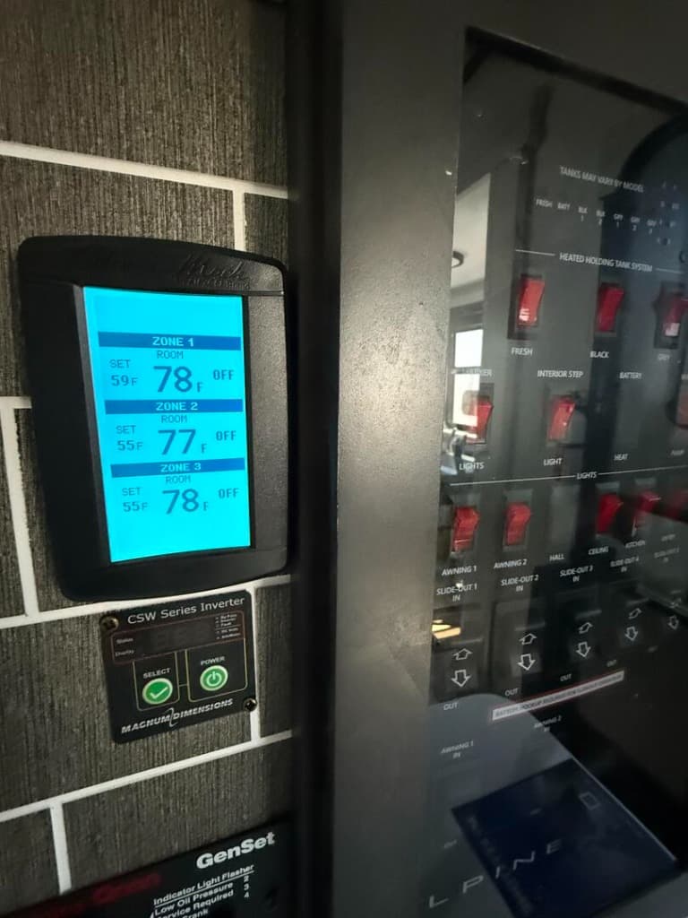 2025 Keystone RV 2025 Keystone RV Alpine - thumbnail 22