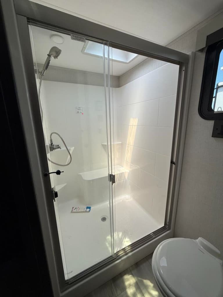 2025 Keystone RV 2025 Keystone RV Alpine - thumbnail 25