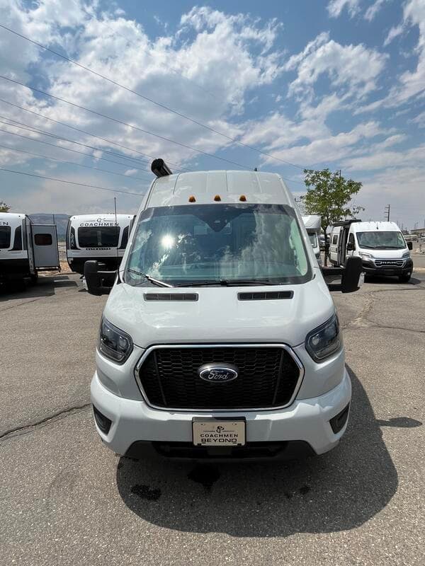 2026 Coachmen 2026 Coachmen Beyond - thumbnail 3