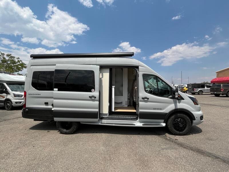 2026 Coachmen 2026 Coachmen Beyond - thumbnail 5